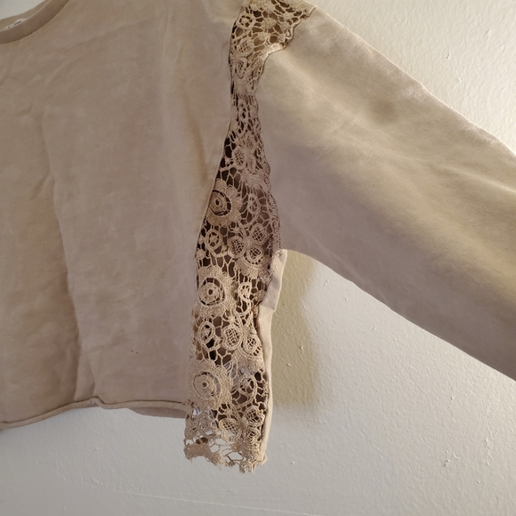 Women Crop Sweatshirt - Picture 2 of 6